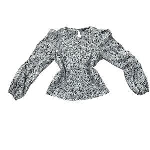 Gorgeous spotted blouse